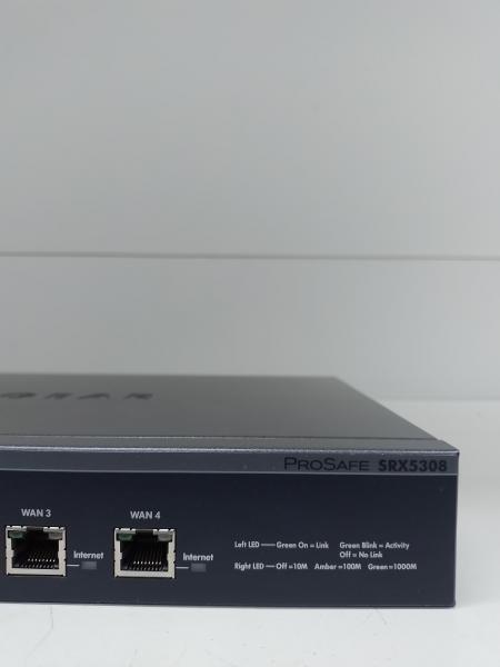 Netgear ProSAFE SRX5308 Quad-WAN-Gigabit-SSL-VPN-Firewall